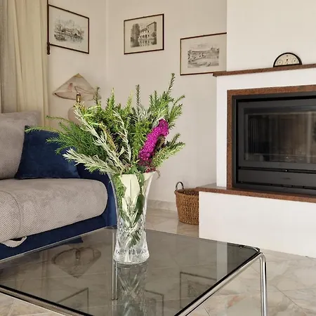 Apartman Beautiful In Marcana With Wifi
